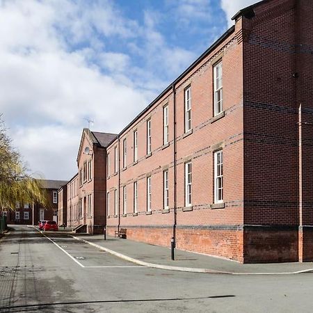Fusilier Apartment Wrexham City Buitenkant foto