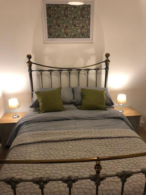 Fusilier Apartment Wrexham City Buitenkant foto