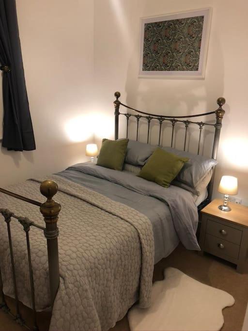 Fusilier Apartment Wrexham City Buitenkant foto