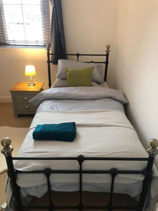 Fusilier Apartment Wrexham City Buitenkant foto