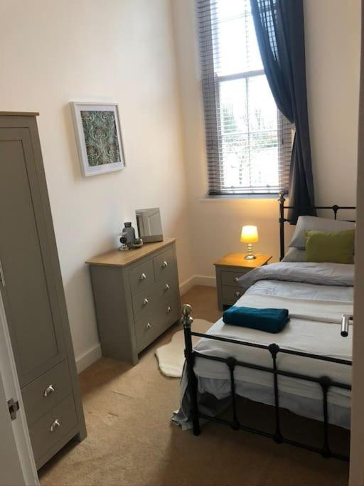 Fusilier Apartment Wrexham City Buitenkant foto